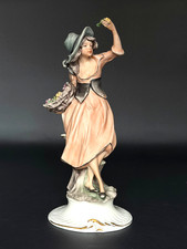 Capodimonte Figure of a Woman