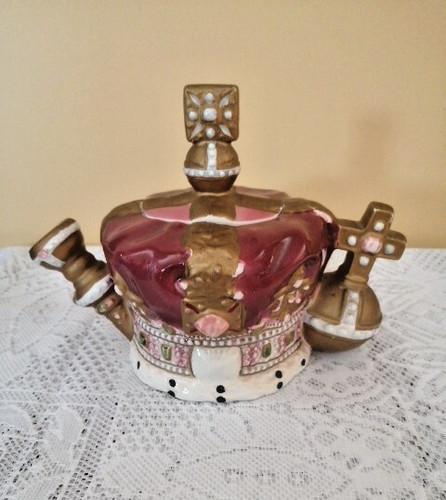 Royal crown shaped teapot - royal,
