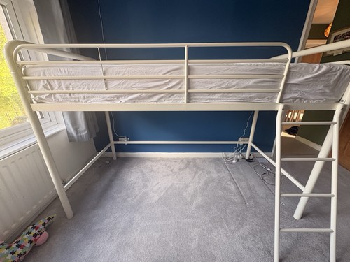 Single cabin bed - cabin,