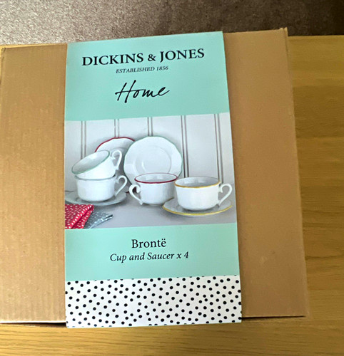 Dickins jones brontë - &,
