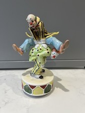 Musical Porcelain Spinning