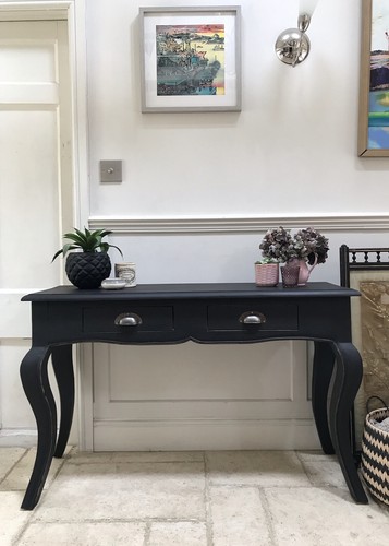Black painted french style - black,
