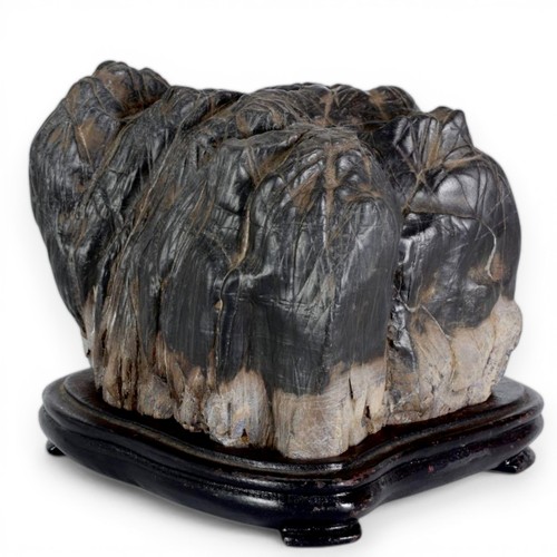 Suiseki natural stone japanese - natural,
