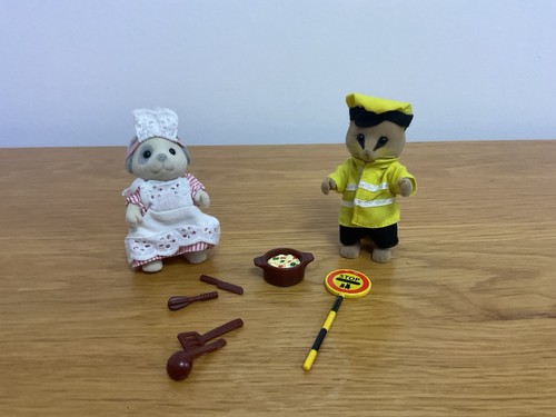 Sylvanian families dinner lady - dinner,
