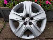 One Genuine Vauxhall Zafira C Tourer 17" Wheel Trim Hub Cap x1