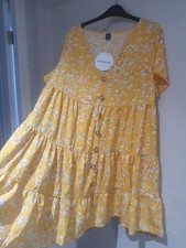 PRETTY SHEIN BLUE WHITE FLORAL