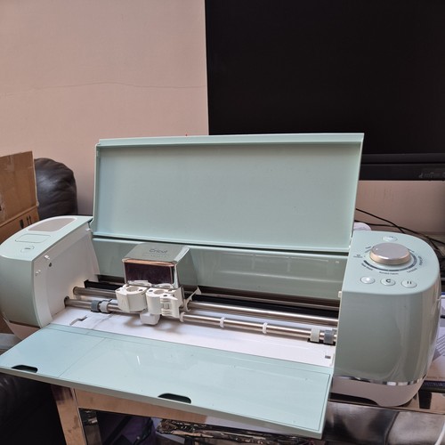 Faulty cricut explore - faulty,