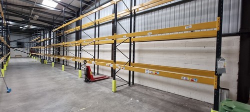 Heavy duty pallet - , racking