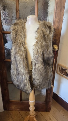 Divided size faux - s, fur