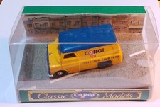 Corgi 1:43 - Bedford CA Van "Corgi Collectors Club 1990" - boxed