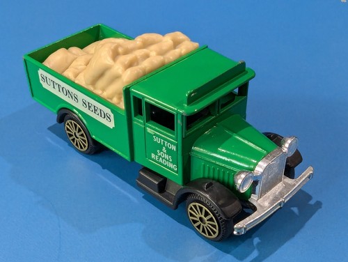 Corgi morris truck - corgi, suttons