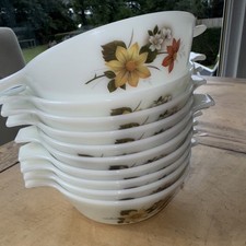 Vintage Pyrex Casserole Dish Autumn Glory 19cm x10 Party Job Lot