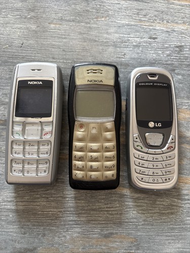 Old phone bundle nokia - bundle,