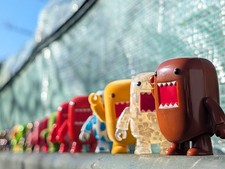 Domo-kun Qee 2" Collectible