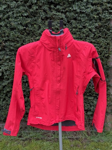 Nike acg woman gore - acg, gore-tex