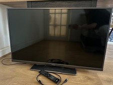 HITACHI Television 37 inch tv, not smart.  Black, HDMI connection available