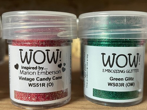Wow embossing powder dozens - -,