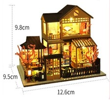 DIY Mini Wooden Dollhouse with