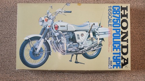 Tamiya honda cb750 police - honda,