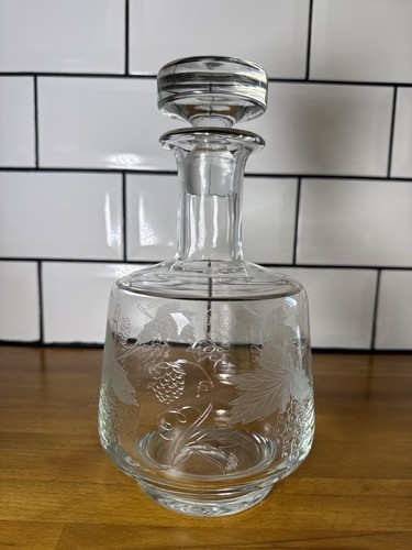 Vintage etched glass wine - etched,