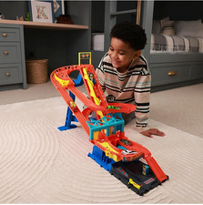 Hot Wheels City Roller Coaster