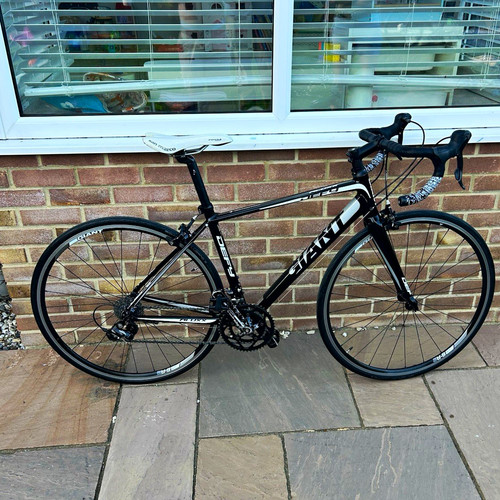Giant defy road - road, bike