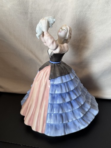 Royal doulton susan - doulton, hn4777