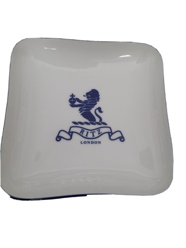  Pillivuyt porcelaine ashtray