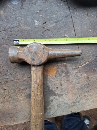 Pointed blacksmiths - pointed,