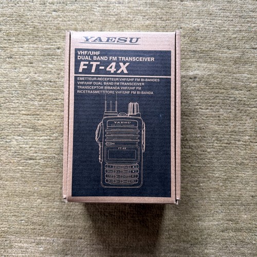 Yaesu 4xr vhf uhf - vhf/uhf, dual