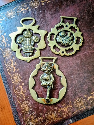Vintage horse brasses welsh - horse,
