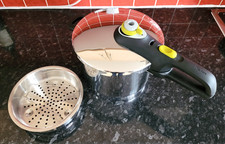 Tefal Pressure Cooker Secure 6