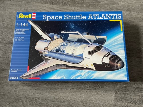 Revell space shuttle - revell,