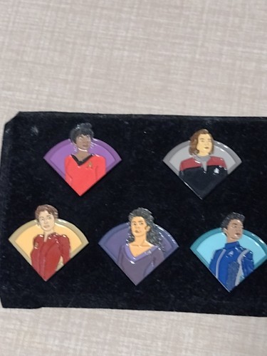 Women star trek - of, badge