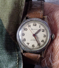 VINTAGE 'HELVETIA' 1940's WW11 ERA MILITARY TYPE SWISS GENTS WATCH