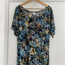 Kim & Co Tropical Print Short