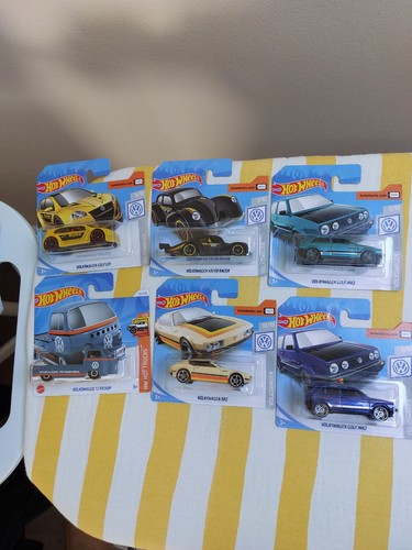 Hot wheels volkswagen golf - hot,