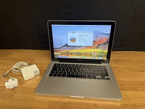 Apple macbook pro early - apple,