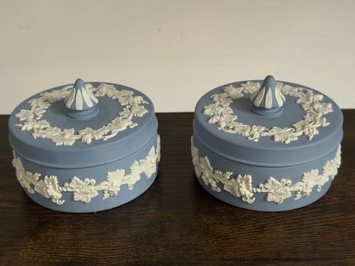 Pair wedgwood blue - of,