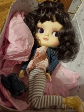 Icy Blythe Doll Arker 2009, 4 Sets Of Coloured Eyes, Jointed, Dark Curly Hair C1
