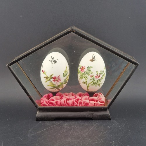 Vintage pair hand - of, hand-painted
