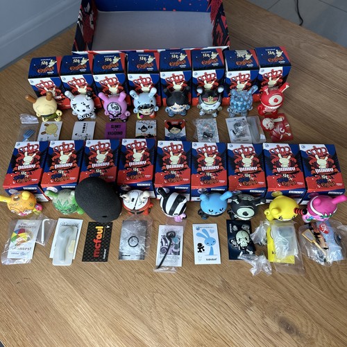 Kidrobot dunny olde - kidrobot, ye