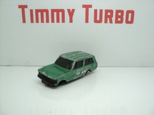 RANGE ROVER IN METALLIC GREEN