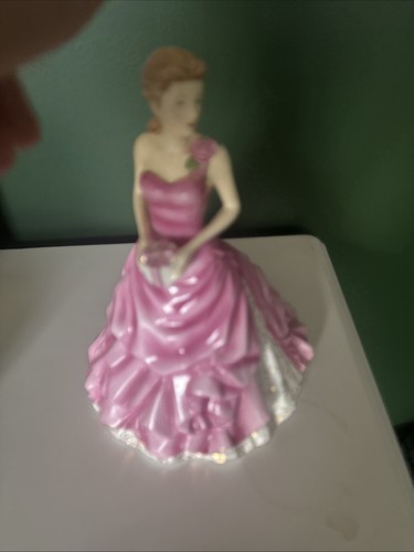 Royal doulton pretty ladies - royal,