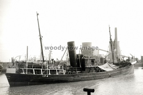 Tz051 london trawler red - london,