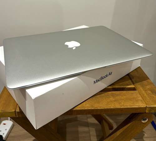Apple macbook air - 13", (2014)