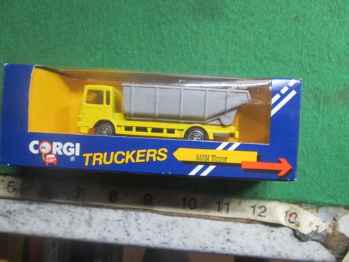Corgi truckers man tipper - corgi,