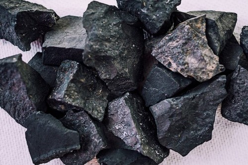 Raw shungite stones bulk - stones,