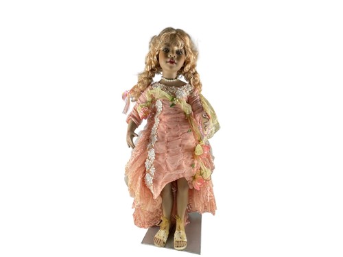 Artist doll collector - artist,