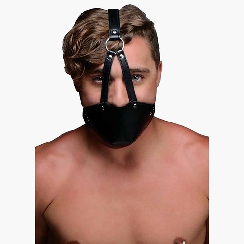 Strict bdsm mouth - mouth, ball